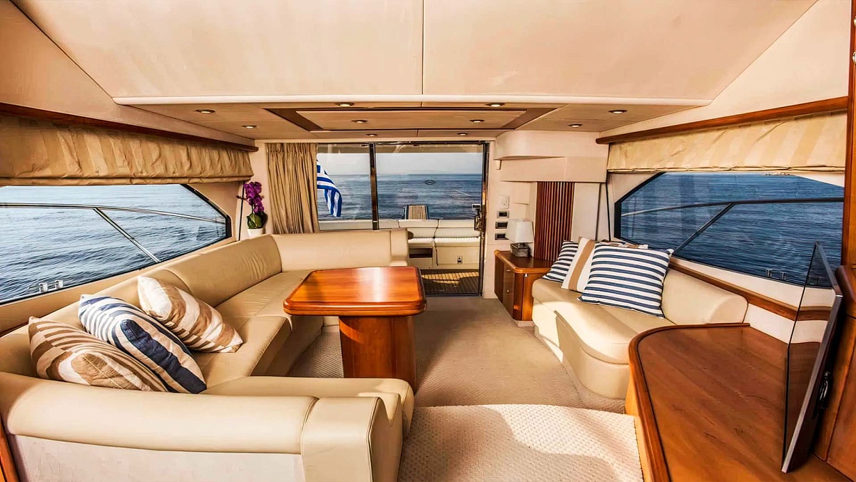 Аренда моторной яхты Sunseeker 52 на Миконосе, Греция